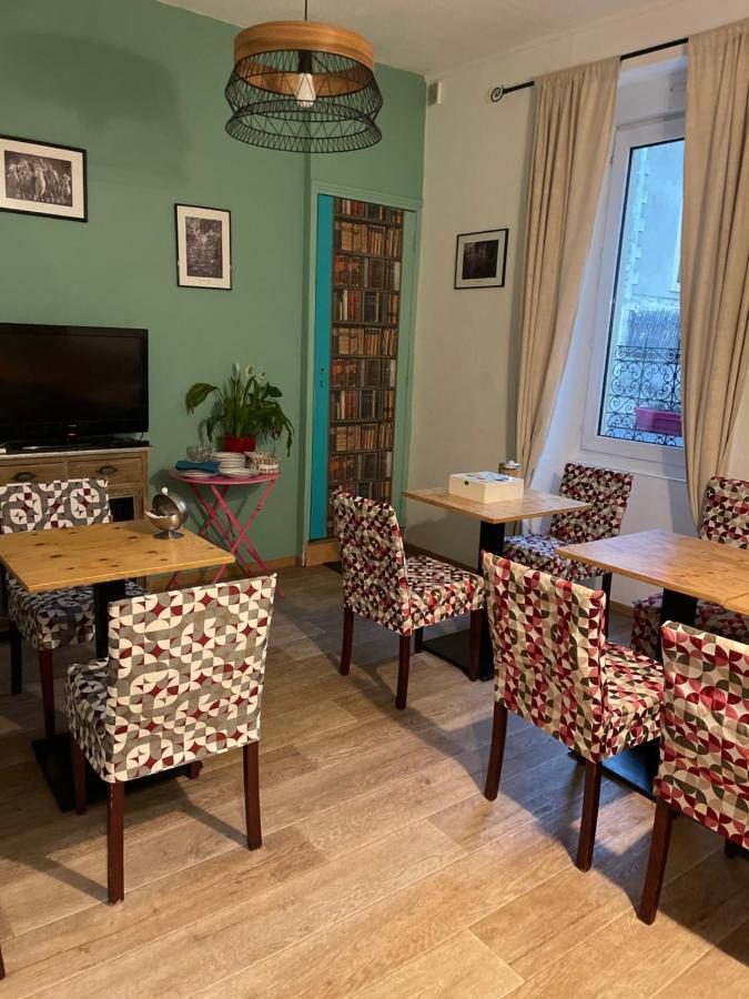Hotel La Tour Des Fees Quissac  외부 사진