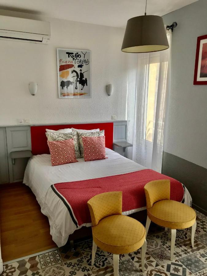 Hotel La Tour Des Fees Quissac  외부 사진